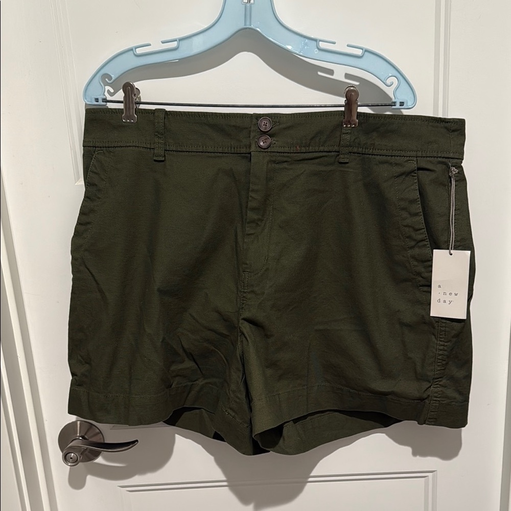 NWT A NEW DAY 17 plus Target Green Cargo Shorts Casual Style